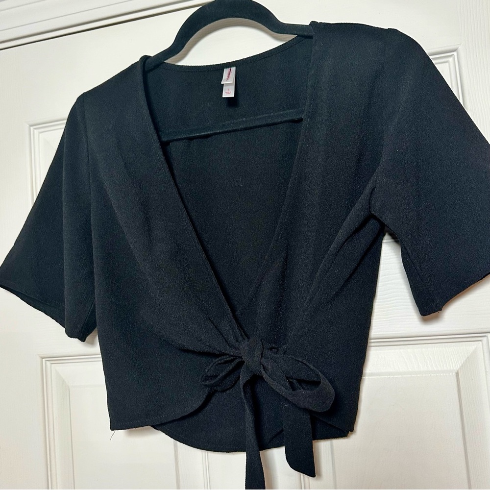 Tied front top